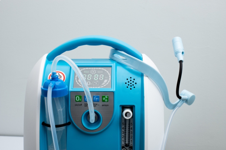 Koncentrator tlenu domowy – kiedy warto kupić, a kiedy wypożyczyć?